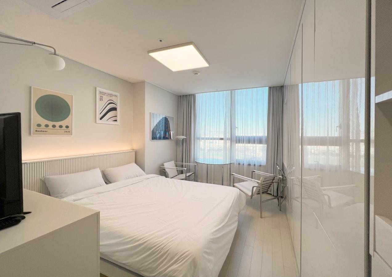 Uh Flat The Songdo Appartement Incheon Buitenkant foto